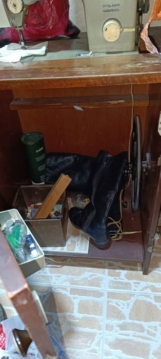 Швейная машина веритас