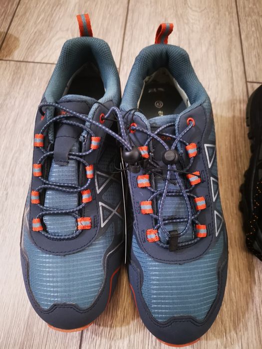 Adidasi impermeabili pentru drumeții Endurance