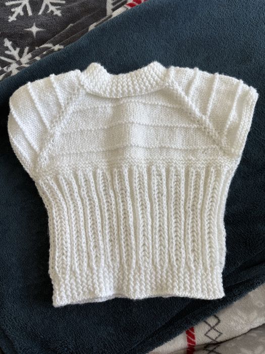 Ръчно изработени бебешки дрешки