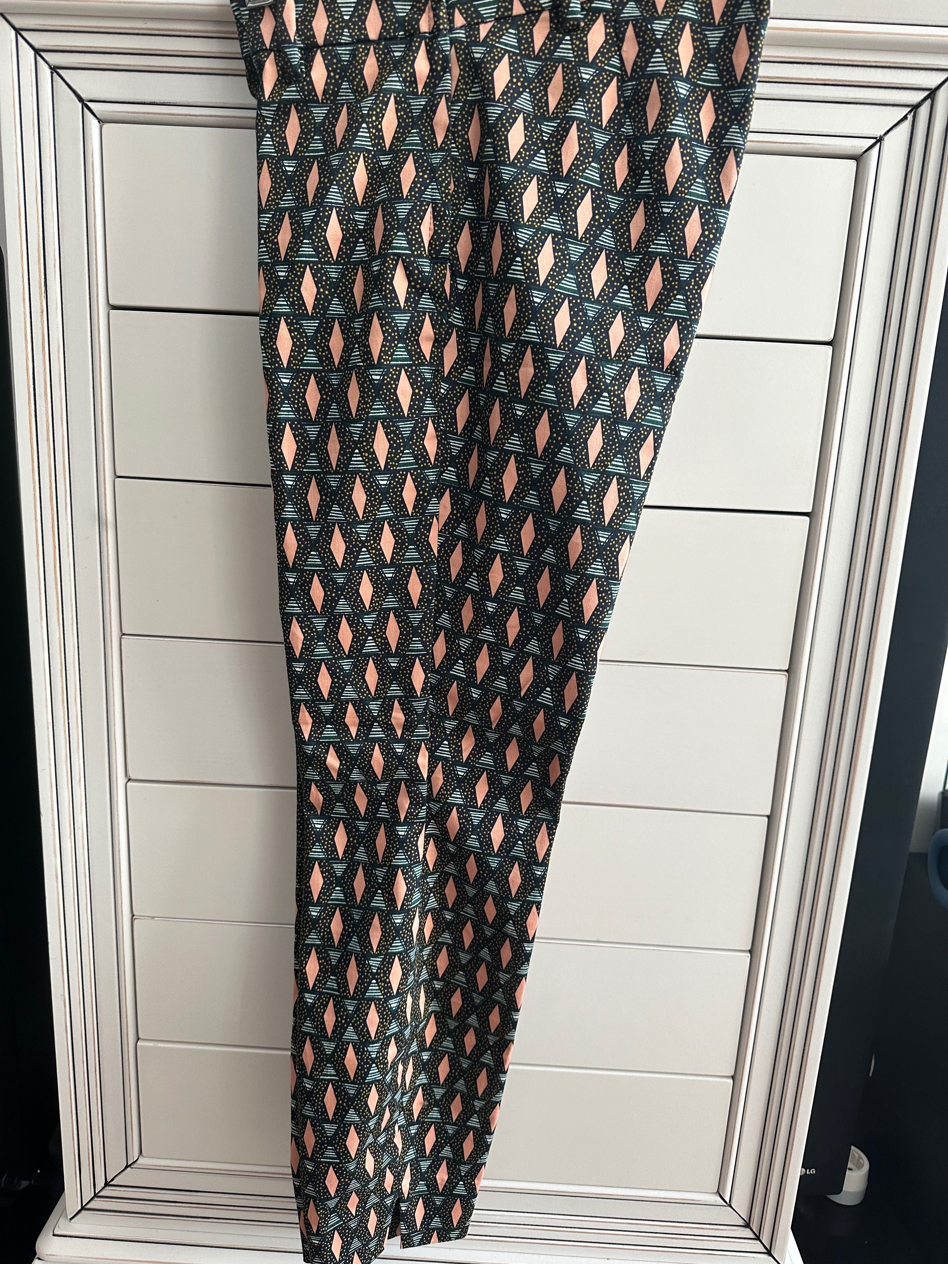 Pantaloni H&M cu imprimeu