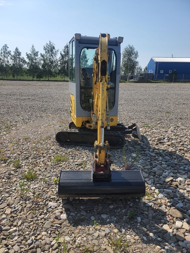 Miniexcavator New Holland E18SR