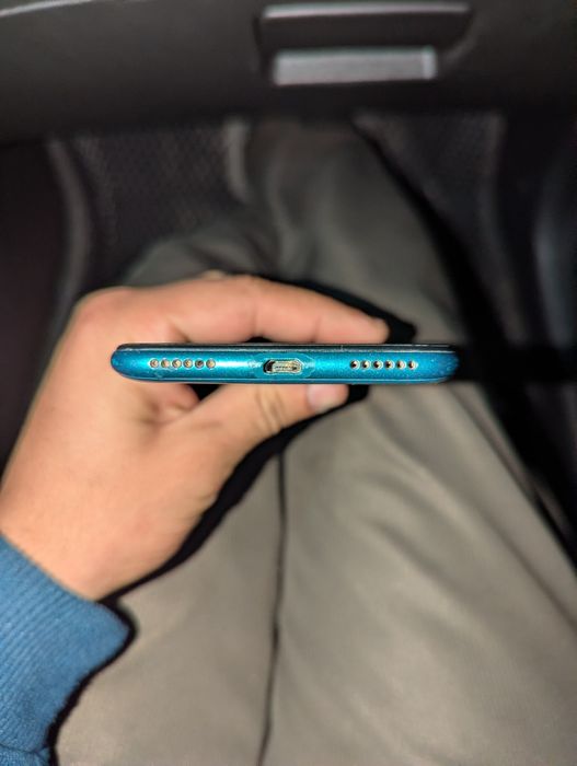 Huawei Y6 2019 karobka dakument 32/2 hamma joyi radnoy