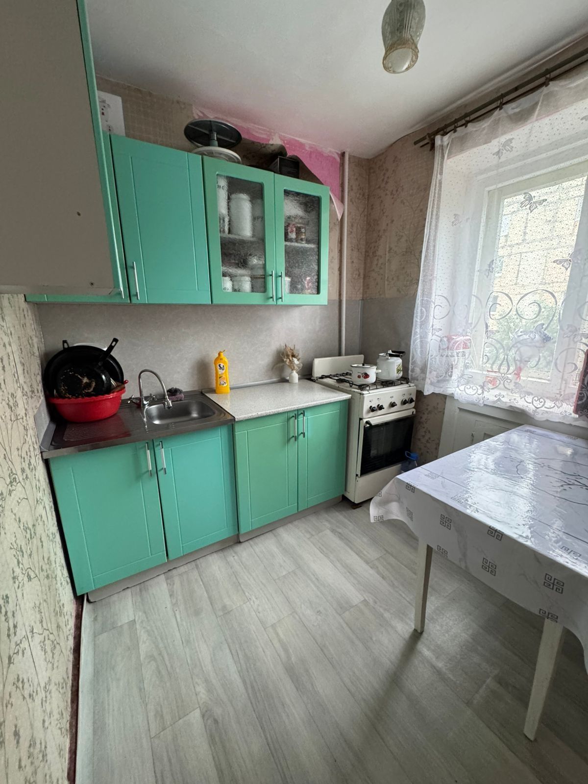 Продам срочно  3-х комн. квартиру