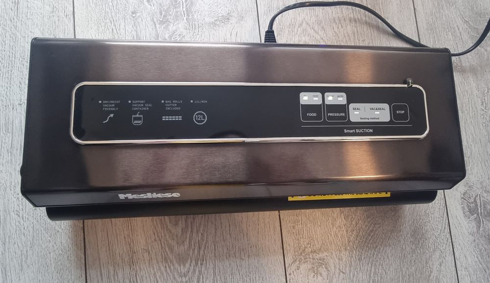 Машина за вакумиране Mesliese