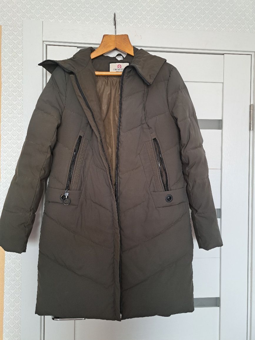 Зимняя куртка 48 р