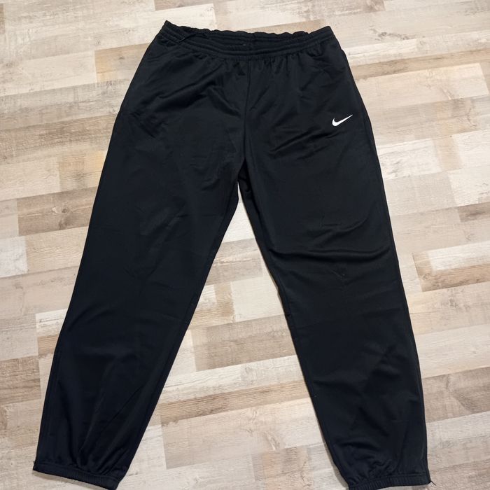 Pantaloni barbati  originali Nike marimea 3xl