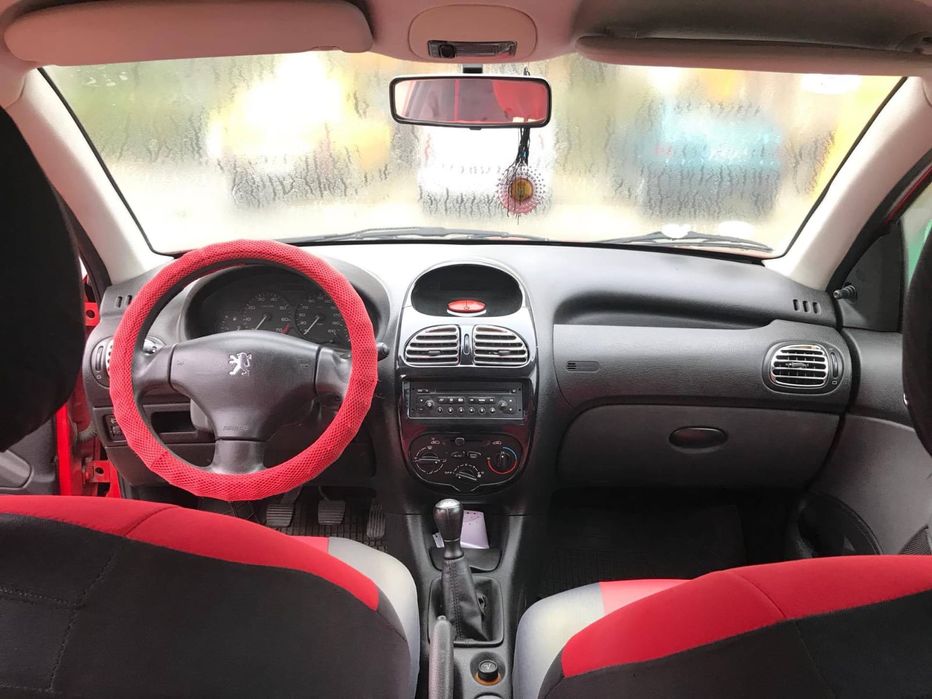 Vând Peugeot 206