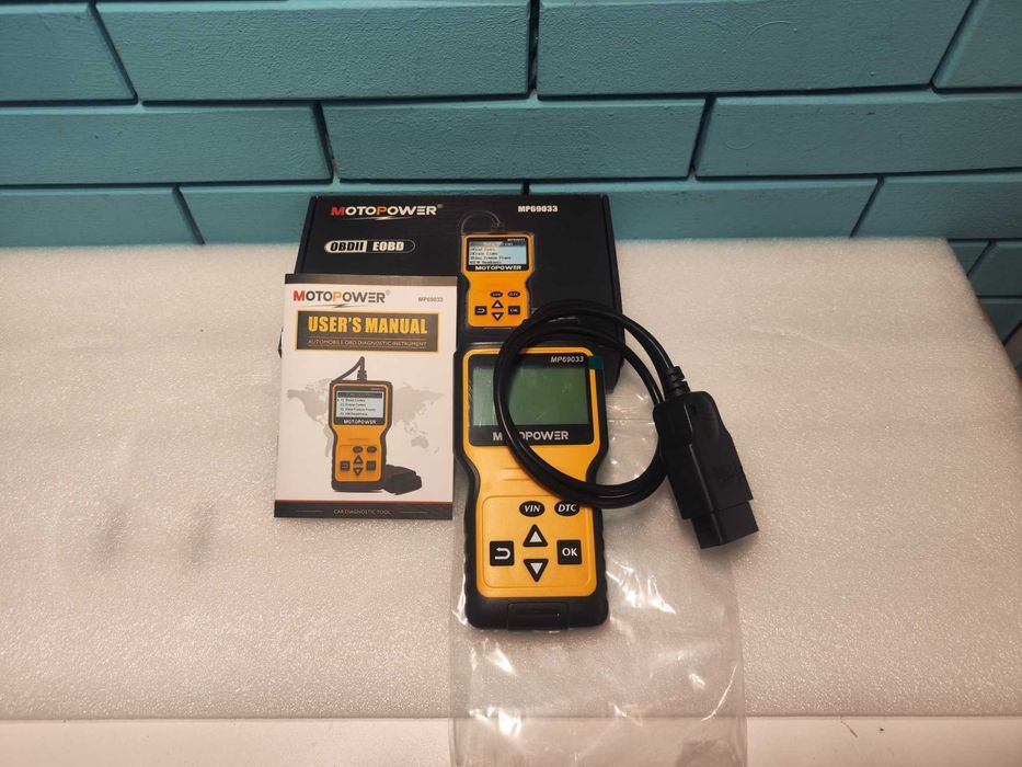 MOTOPOWER MP69033 OBD2 скенер за диагностика на автомобили