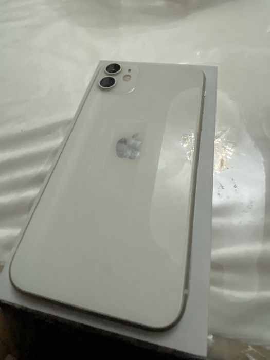 Iphone 11 garantasi bor 1 oyga
