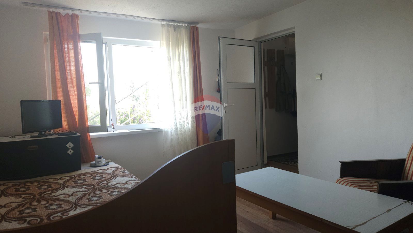 Продава се къща с  морска панорама в с. Рогачево, РН
