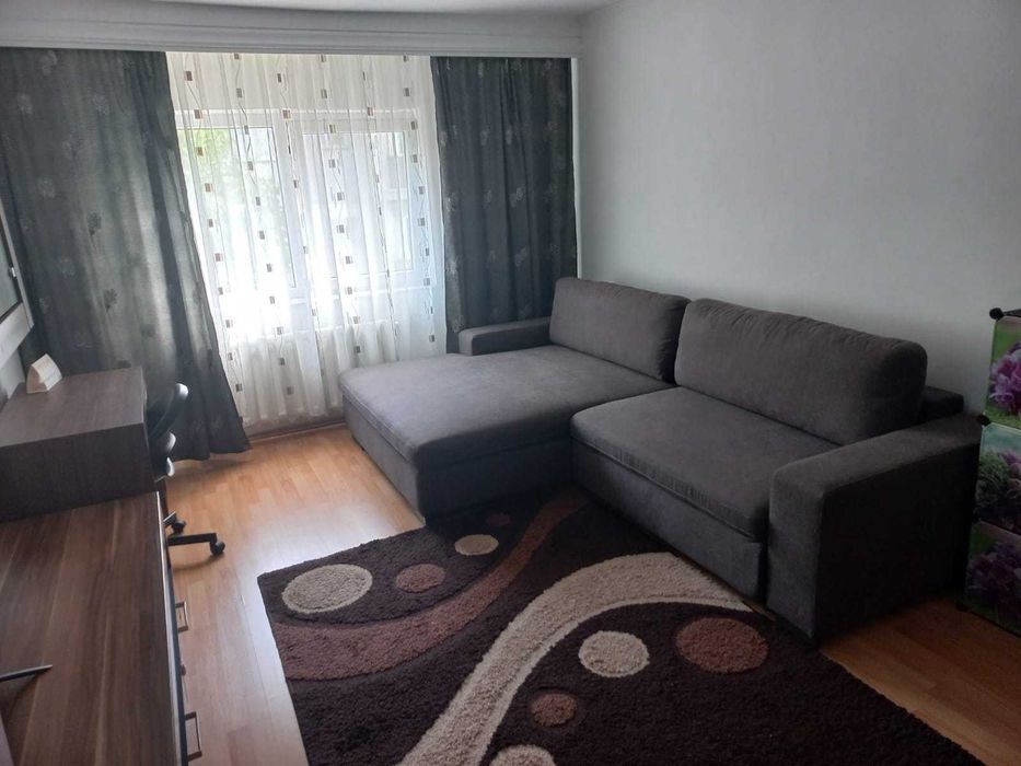 Inchiriez apartament 2 camere Faleza Sud (Poarta 6)