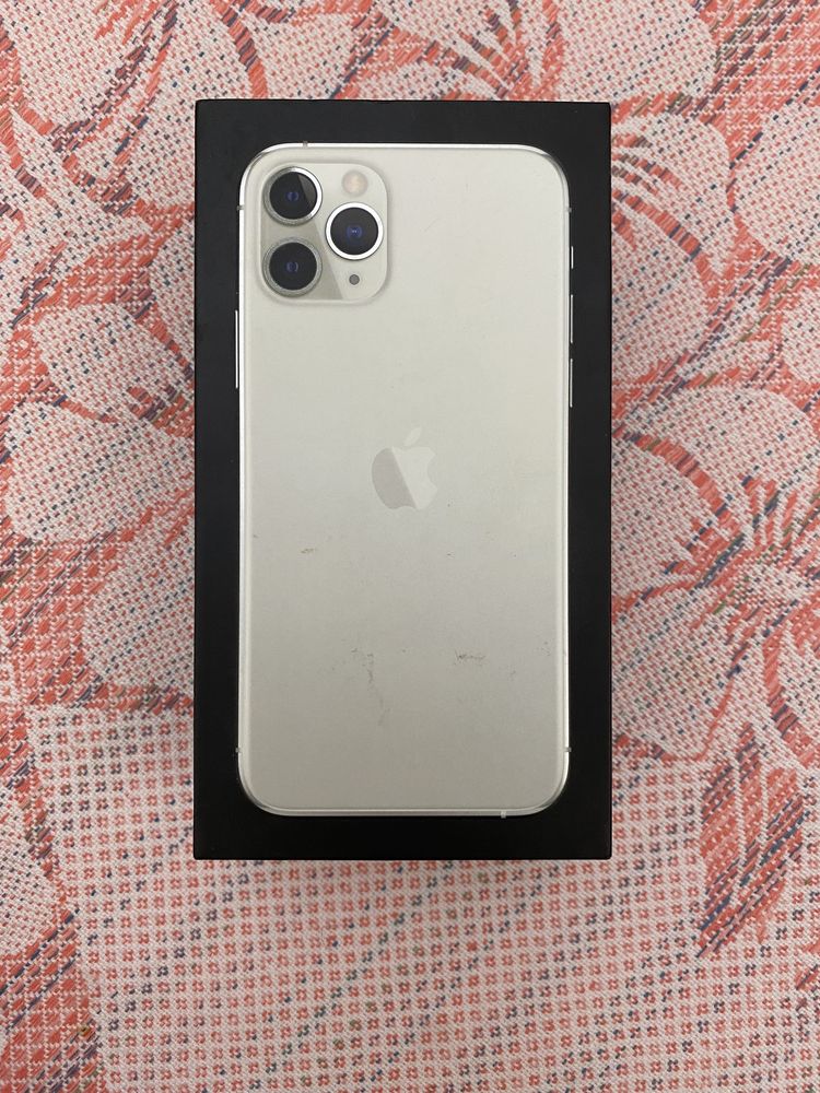 Кробка от iphone11 pro silver 64gb без нечего только каробка звонить