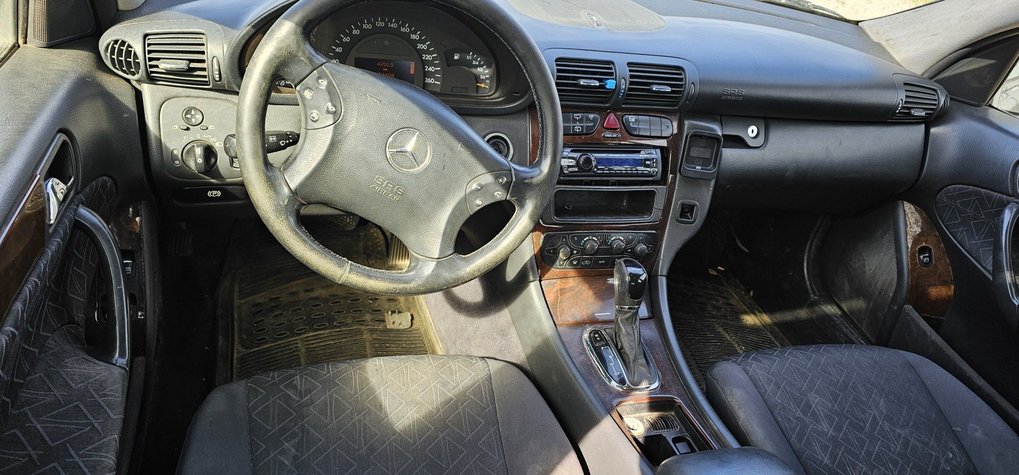 Mercedes W203 C270 CDI 2002г. На части