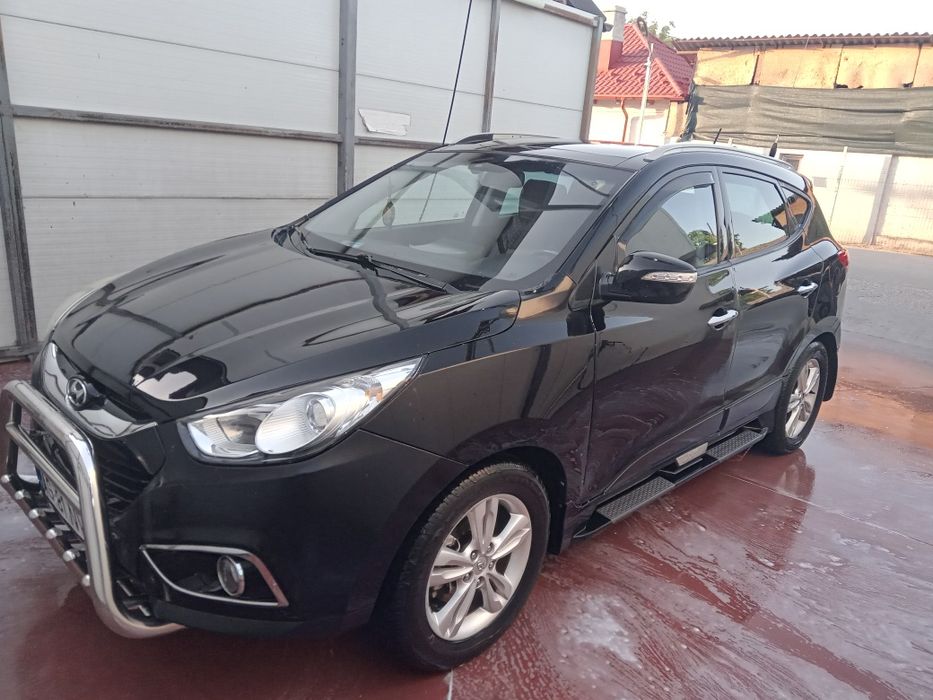 Hyundai ix35. An 2012.