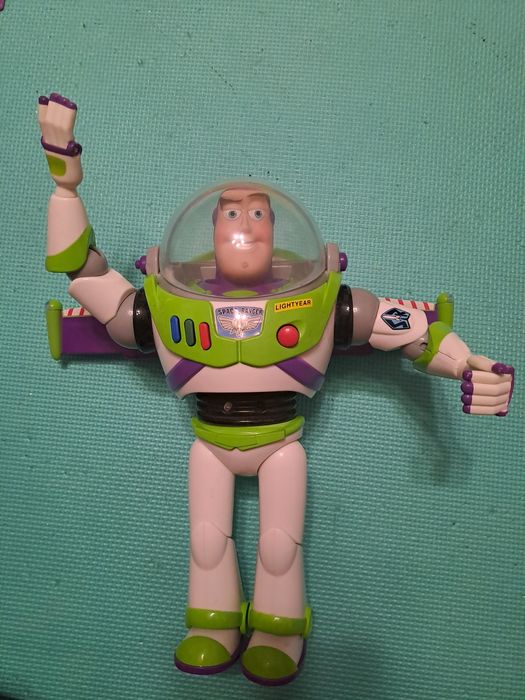 Buzz interactiv povestea jucăriilor