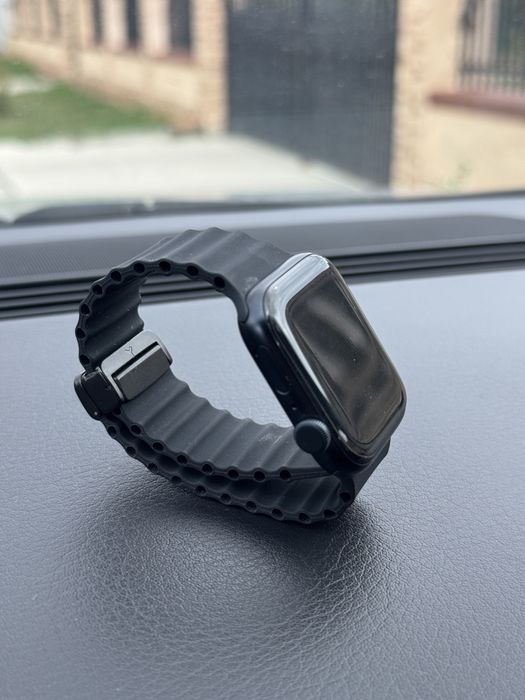 Apple Watch SE (2024)