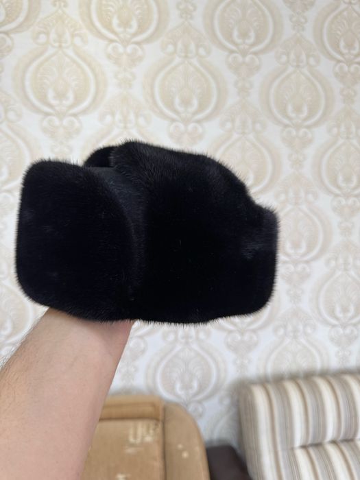 Продам две пары норковых шапок