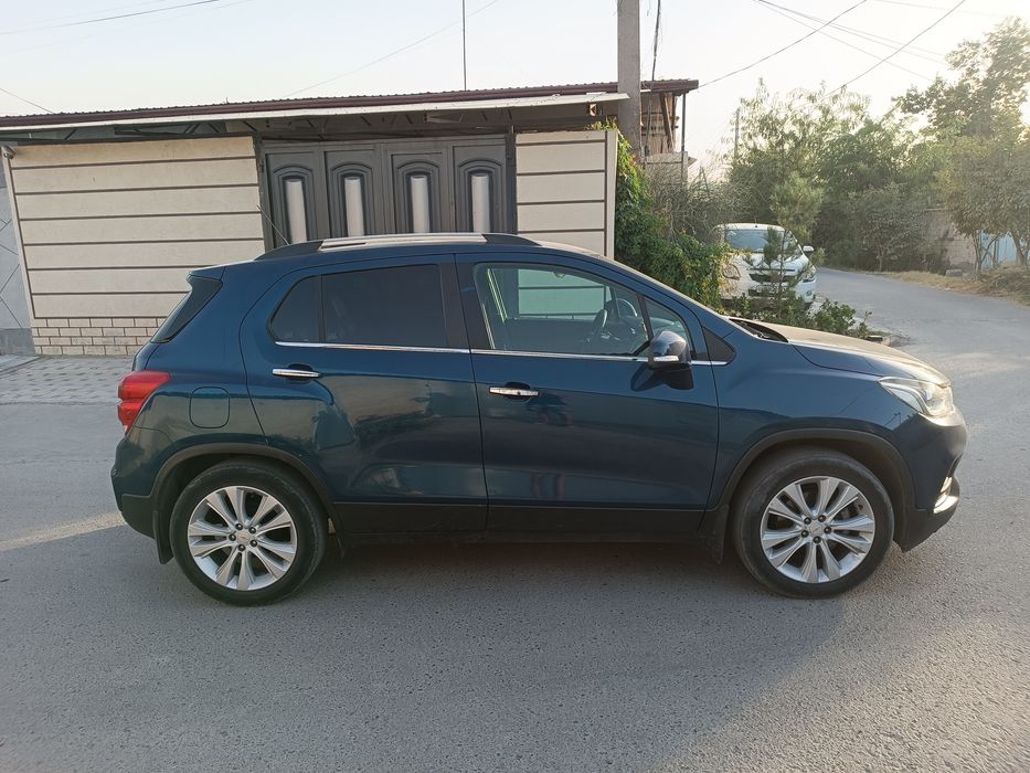 Chevrolet tracker 1