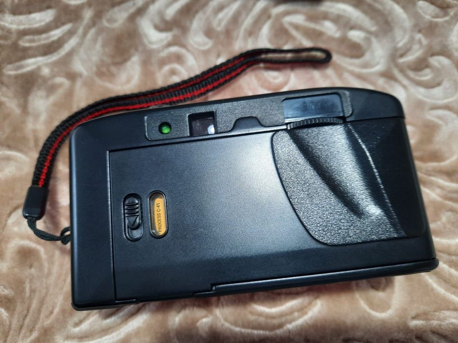 Aparat foto roz vintage