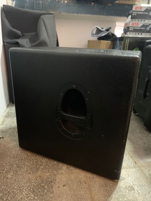 Активни бас каси Mackie SRS1500