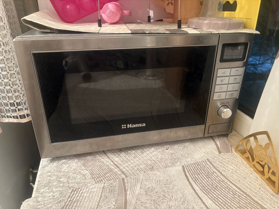 Продам микровалновку хорошем состояний все отлично работает