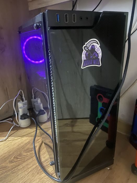 Vand Pc Complet ! Negociabil in limita bunului simt!