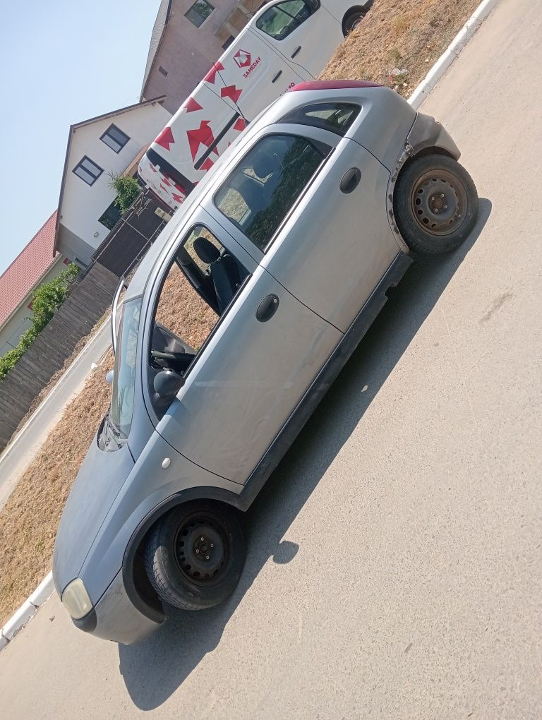 Mașina de vânzare Opel Astra