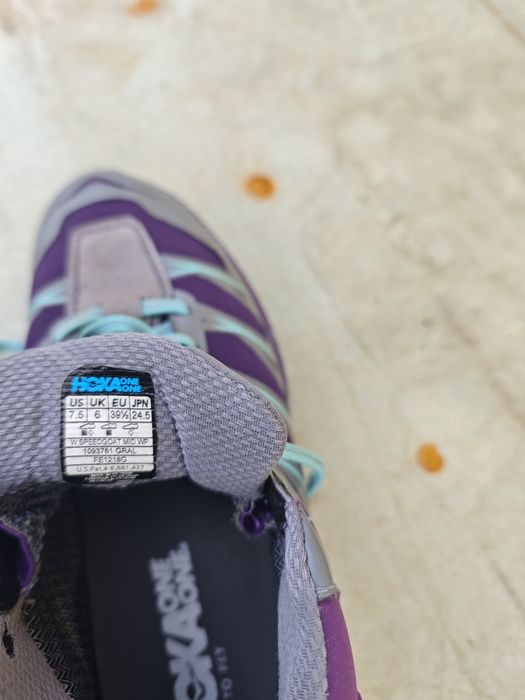 HOKA ONE speedgoat waterproof