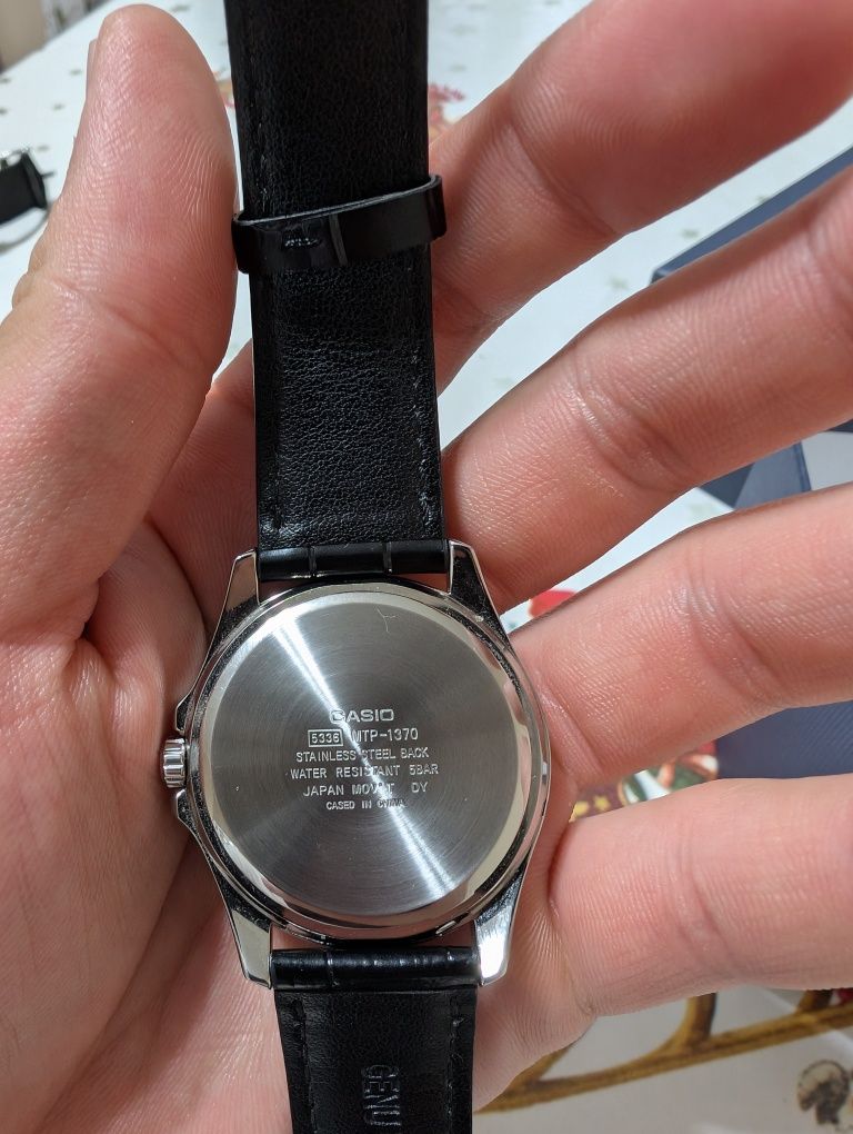 Часы Кварцевые CASIO MTP-1370L-1AVDF сталь