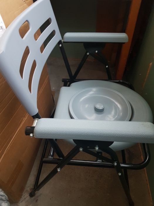 WC pentru persoane invarsta