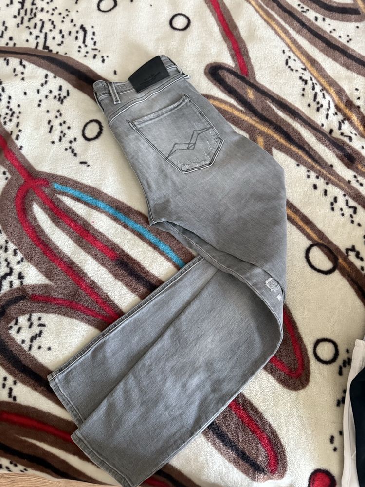 Replay jeans.