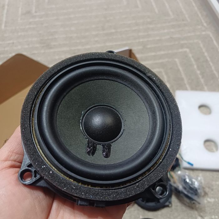 Subwoofer pentru masina