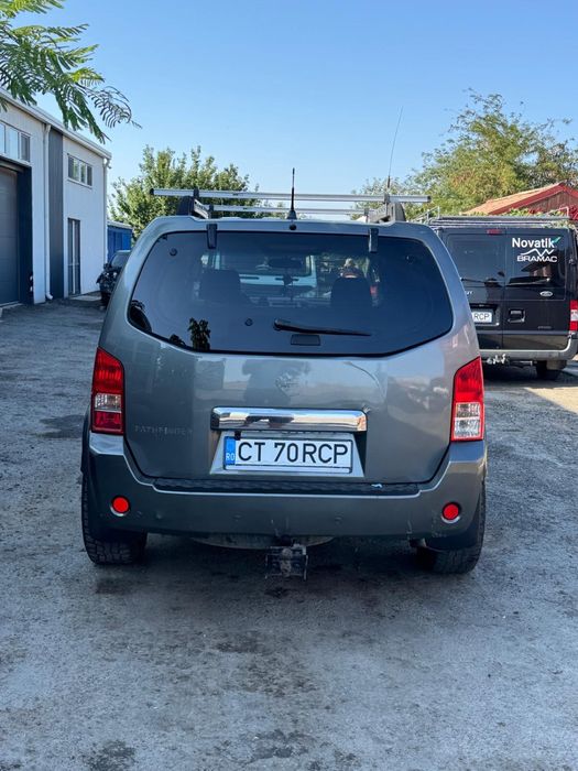 Nissan Patfinder 2.5