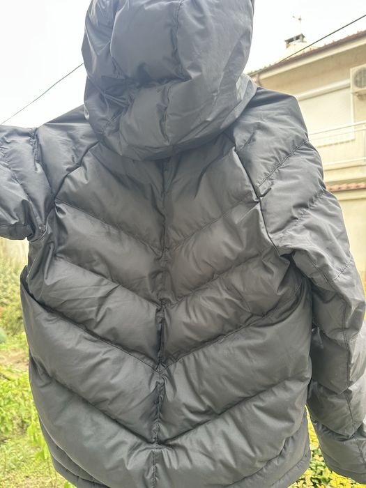 Продавам яке на Nike