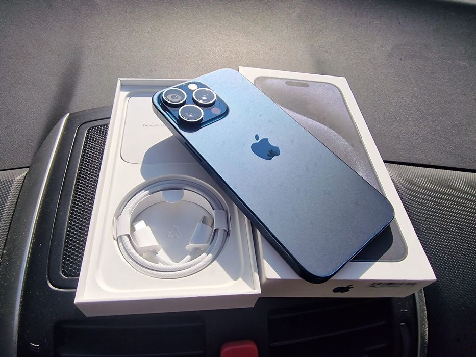 VAND IPHONE 15 Pro 256GB - Impecabil- pachet complet