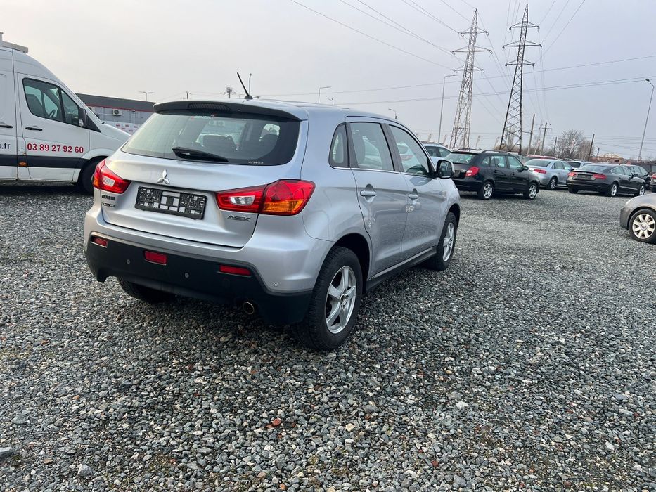 Mitsubishi ASX 4x4 - 1.8D 116CP E5 - 4x4 la buton - Rate sau Cash!