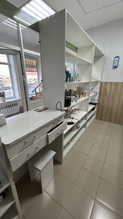 Шкафы для торговли