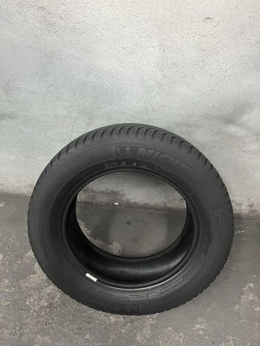 Anvelopa iarna michelin 215/60/16