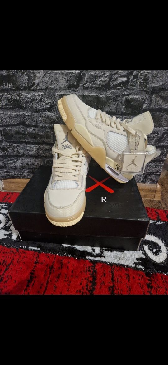 Jordan retro 4 off white