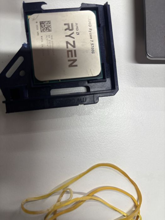 proc AMD Ryzen 7 5700G