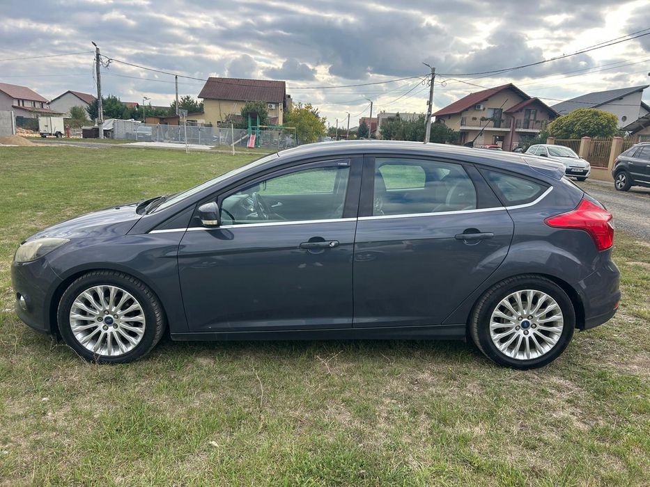 Vând Ford Focus an2011 16 tcdi  Titanium