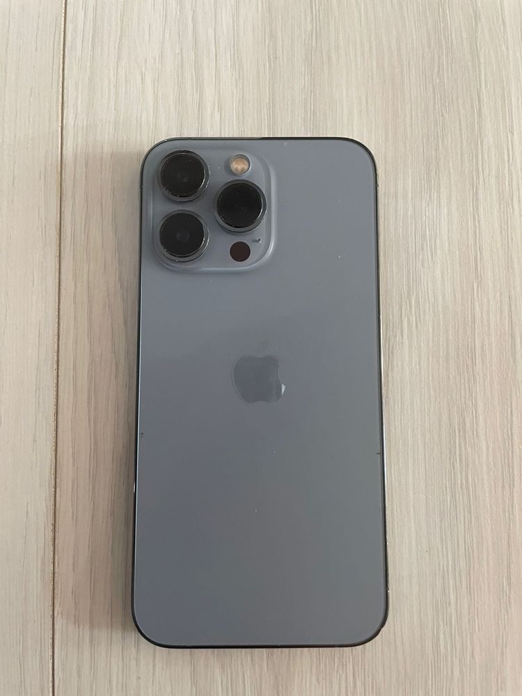 Продам Iphone 13pro 256gb