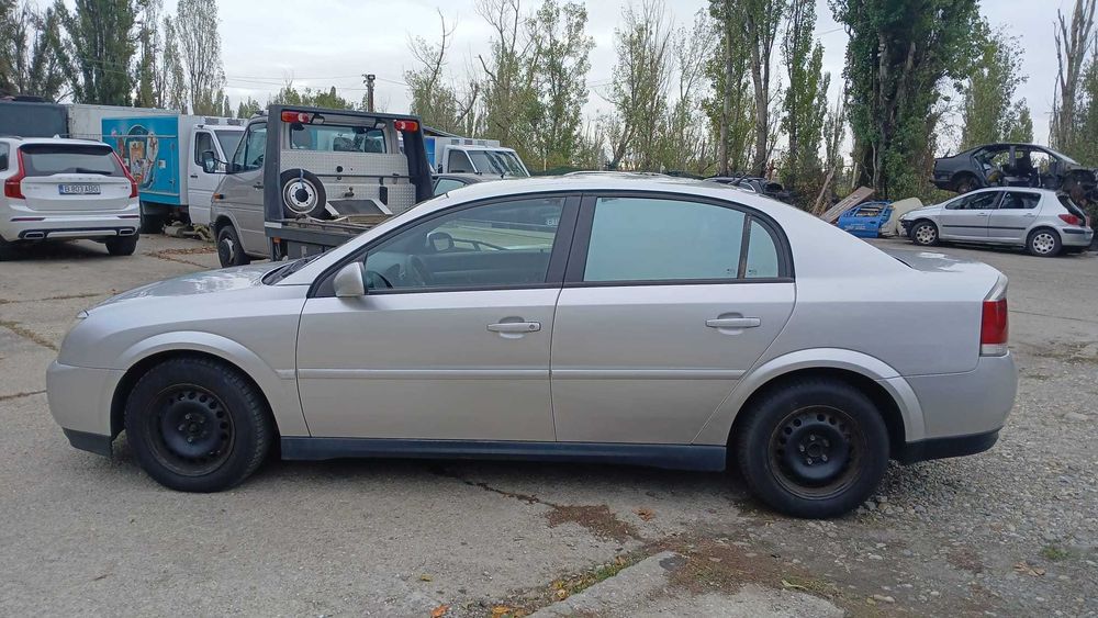 Dezmembrez Opel Vectra C 2.0 Diesel Din 2005 - Z20DTH