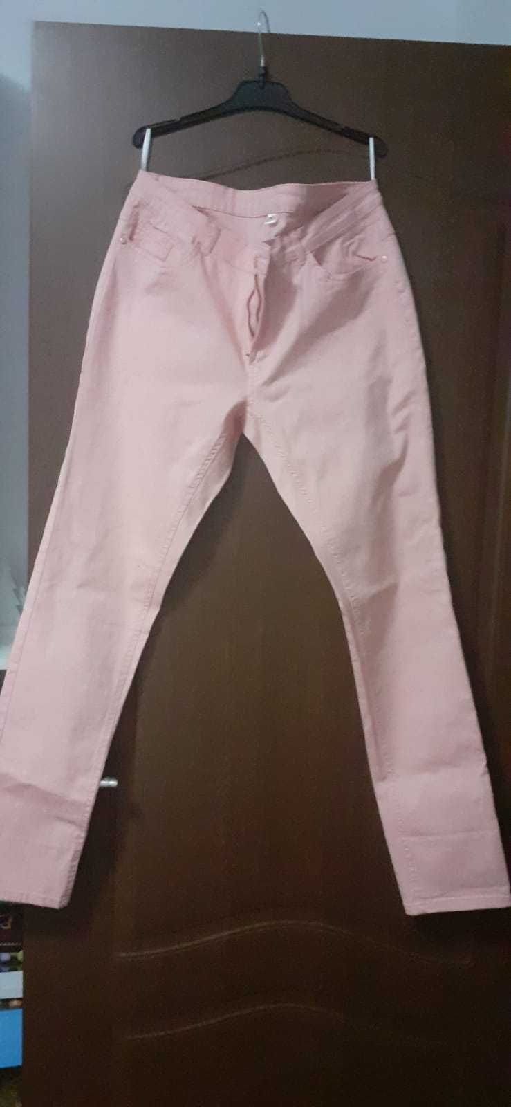 Vand pantaloni noi de dama roz elastici