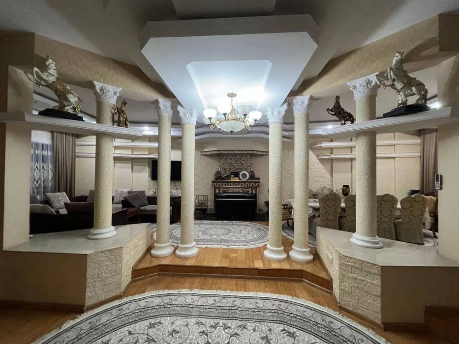 ПРОДАЕТСЯ Частный дом в центре за Россия Посольство 4.5 соток