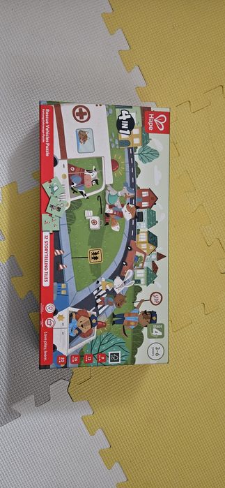 Rescue Vehicule puzzle Hape
