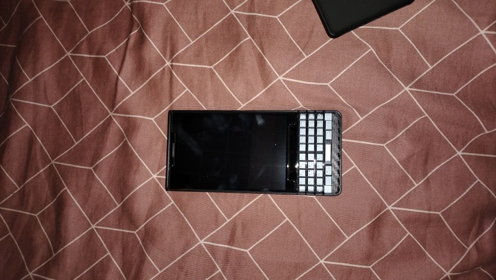 Blackberry key 2 le