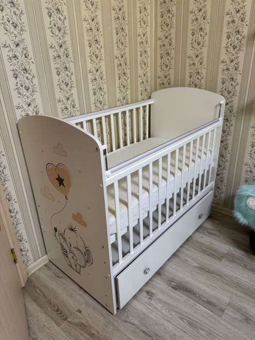 Продам детскую кроватку