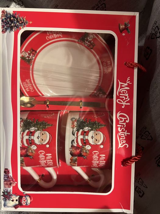 Set cadou Craciun 2 ceati cu farfurii in cutie cadou