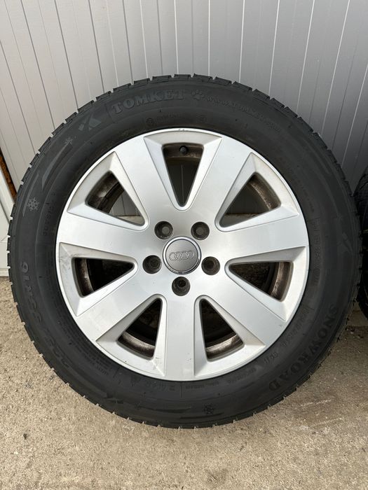 Продавам комплект джанти със зимни гуми 225/55R16 99H – като нови!